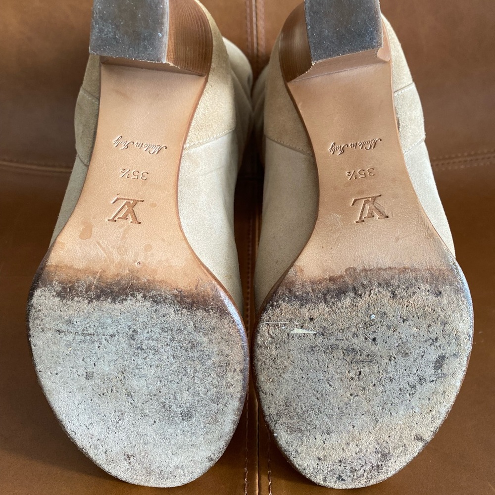 Louis Vuitton Safari Suede Booties - Picture 9 of 14